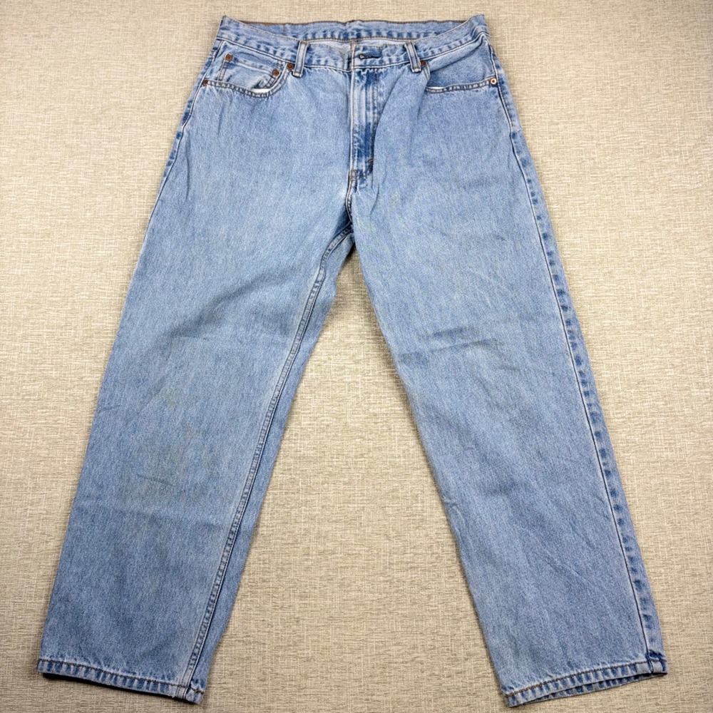Vintage Levis 550 Mens 36x29 Light Distress Jeans Thigh Fade Skate Denim